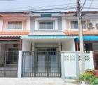 ขาย ทาวน์โฮม หมู่บ้าน ช.รุ่งเรือง8 80 ตรม. 16 ตร.วา บ้าน Renovate พร้อมยื่นBank