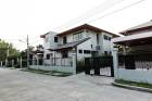 RENTบ้านหรูสระว่ายน้ำส่วนตัว 3 หลัง  ราคาเช่า600000