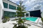 บ้าน Pool Villa สุดหรู พร้อมอาคาร Work shop